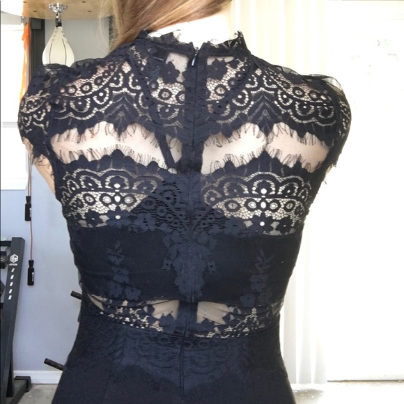 Black lace dress - Picture 3 of 4